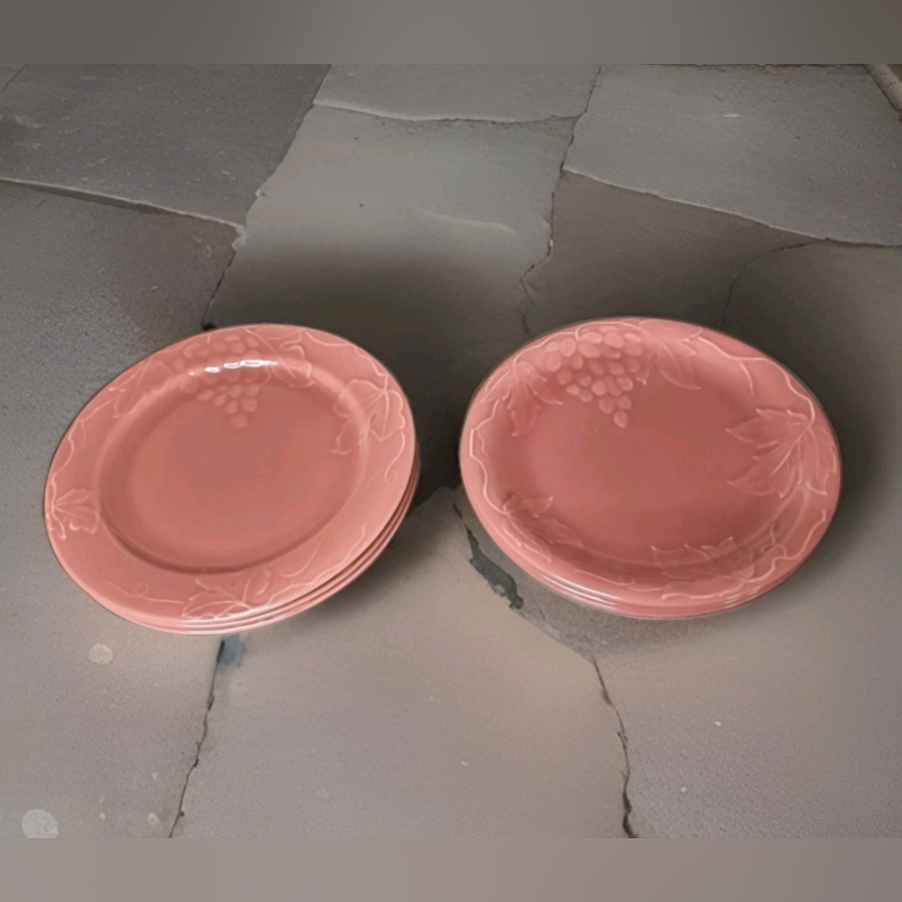 Set 6 Beautiful Pacific Pottery Pink/Mauve Dinner/Salad Plates Grapes & Leaves